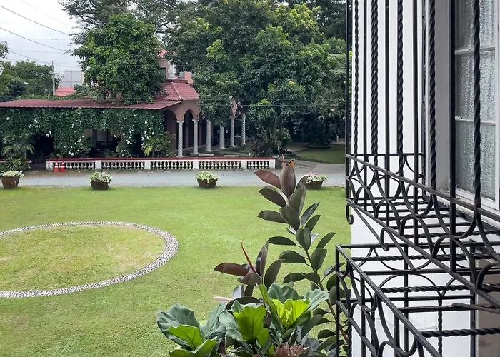 Miranamin Nest Liryo - Family In Unique Historic With Indoor Plunge Pool, Garden Access, Self-service Breakfast, Guest Kitchen Apartment Manila