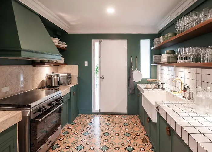 Apartment Miranamin Nest Liryo - Family In Unique Historic With Indoor Plunge Pool, Garden Access, Self-service Breakfast, Guest Kitchen *