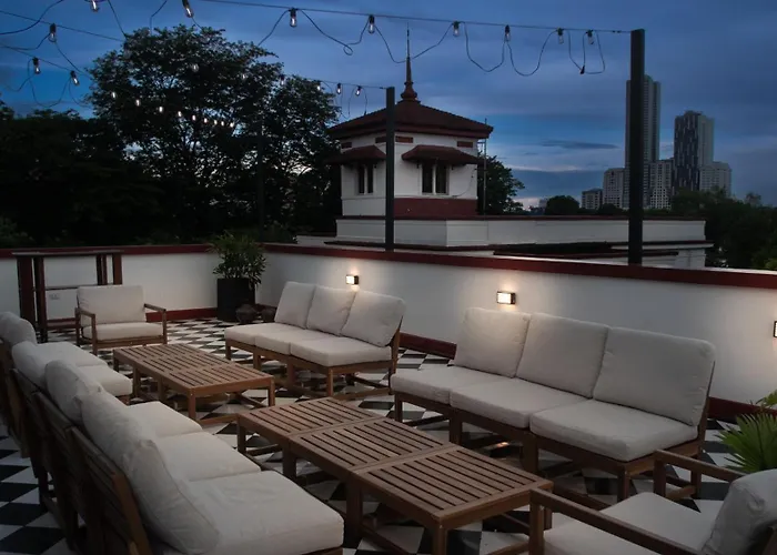 Miranamin Nest Liryo - Family In Unique Historic With Indoor Plunge Pool, Garden Access, Self-service Breakfast, Guest Kitchen Apartamento